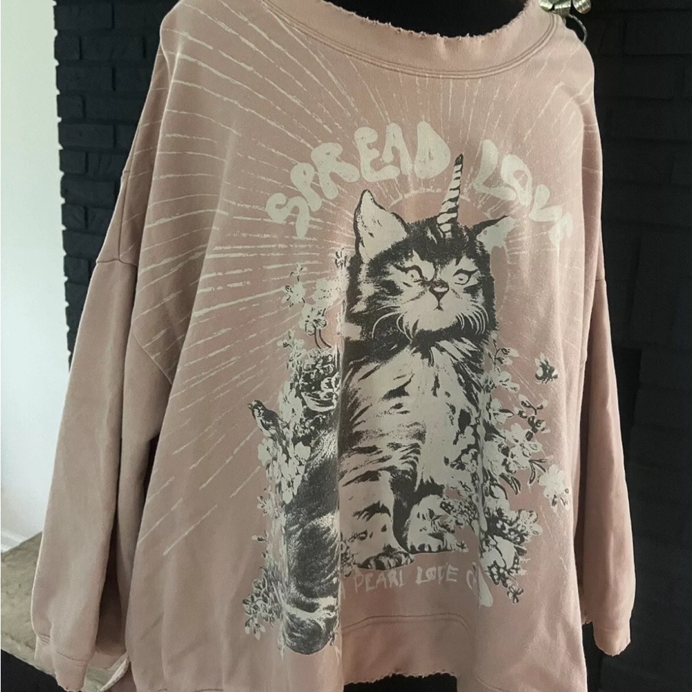 Magnolia Pearl hi lo sweatshirt with tag!